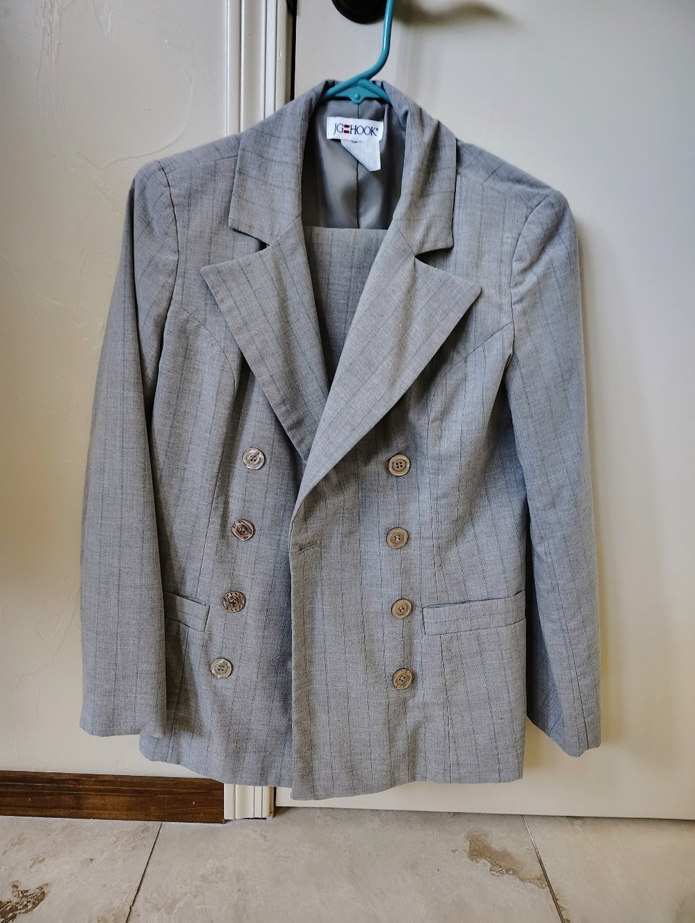 Vintage JG Hook Gray Pinstripe Women's Petites Pant Suit 2 Piece Set Size 2P